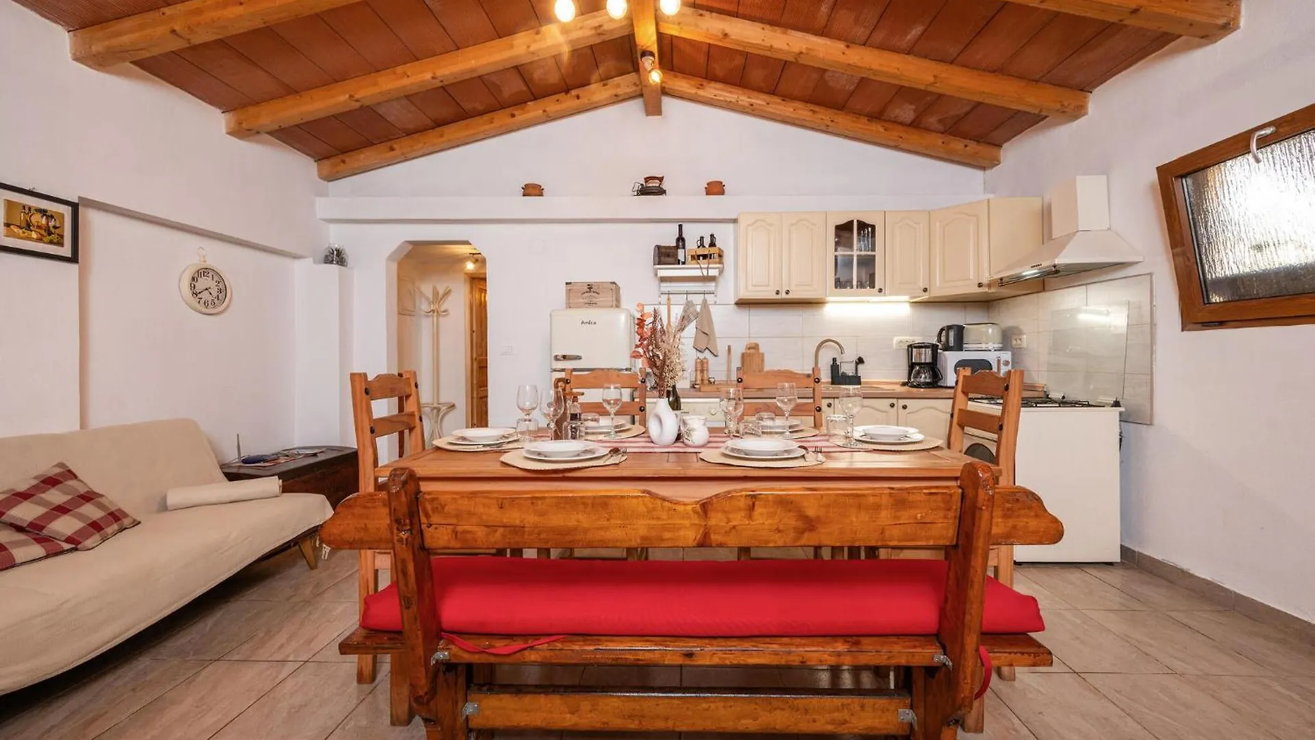 2 Bedroom Nice Home In Jadreški 0*,